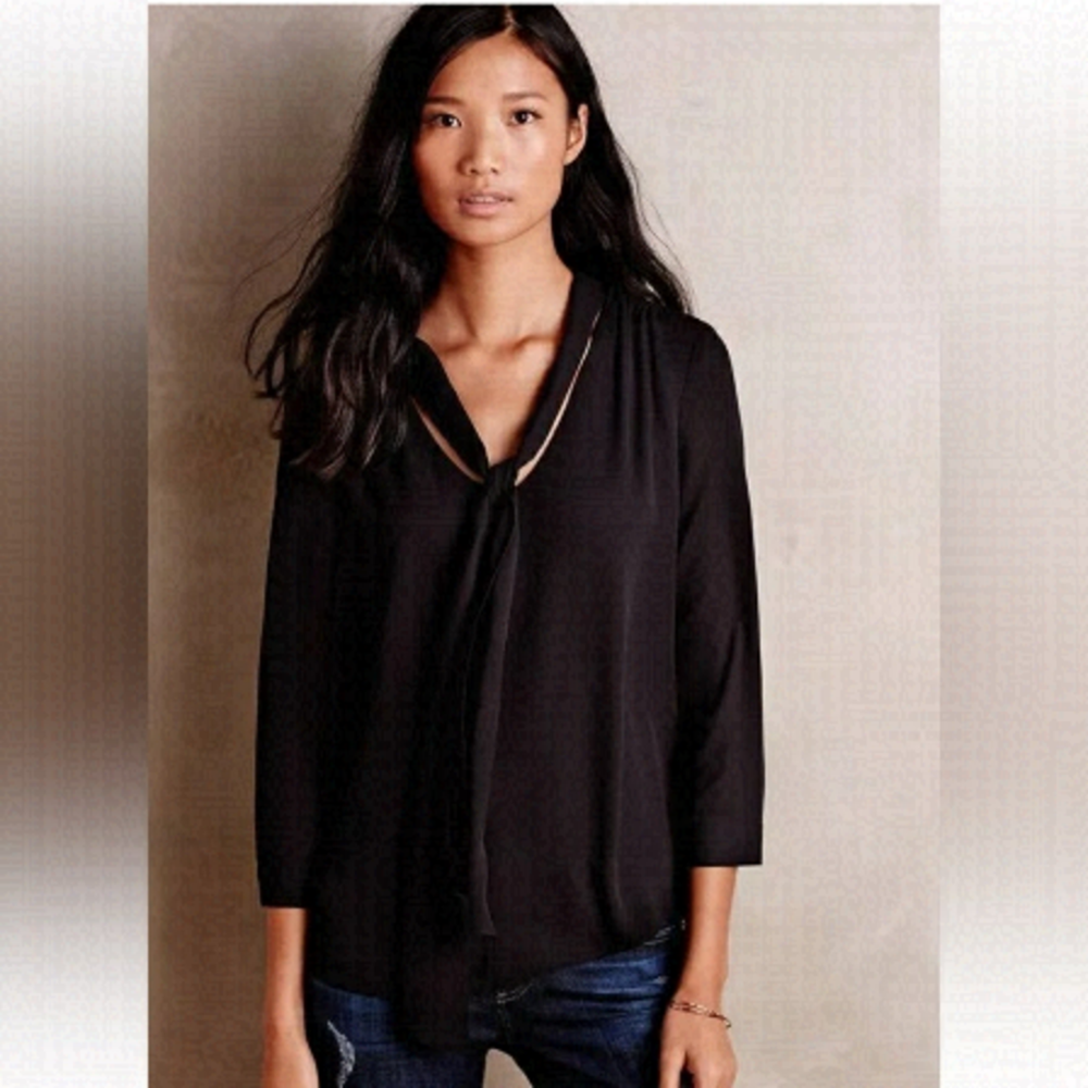 ANTHROPOLOGIE HD in Paris Astral Tie Neck Blouse